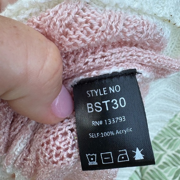 POL Women’s Open Knit Striped Sweater Size Medium Pullover Pink Green - Picture 5 of 6